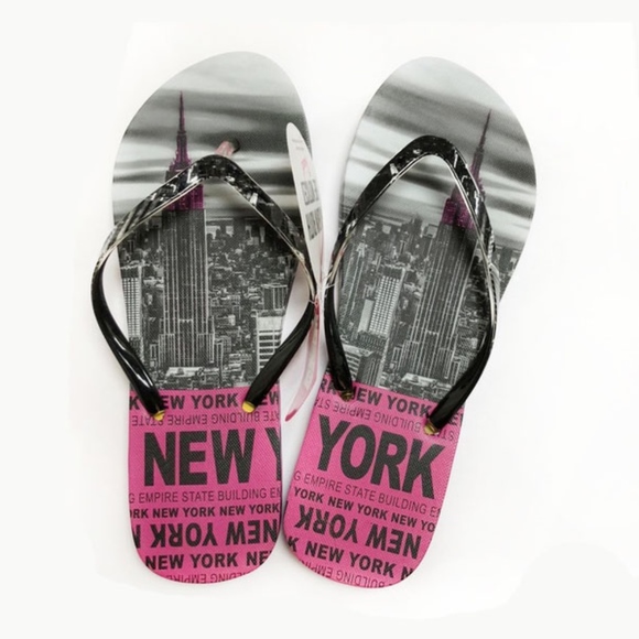 robin ruth flip flops